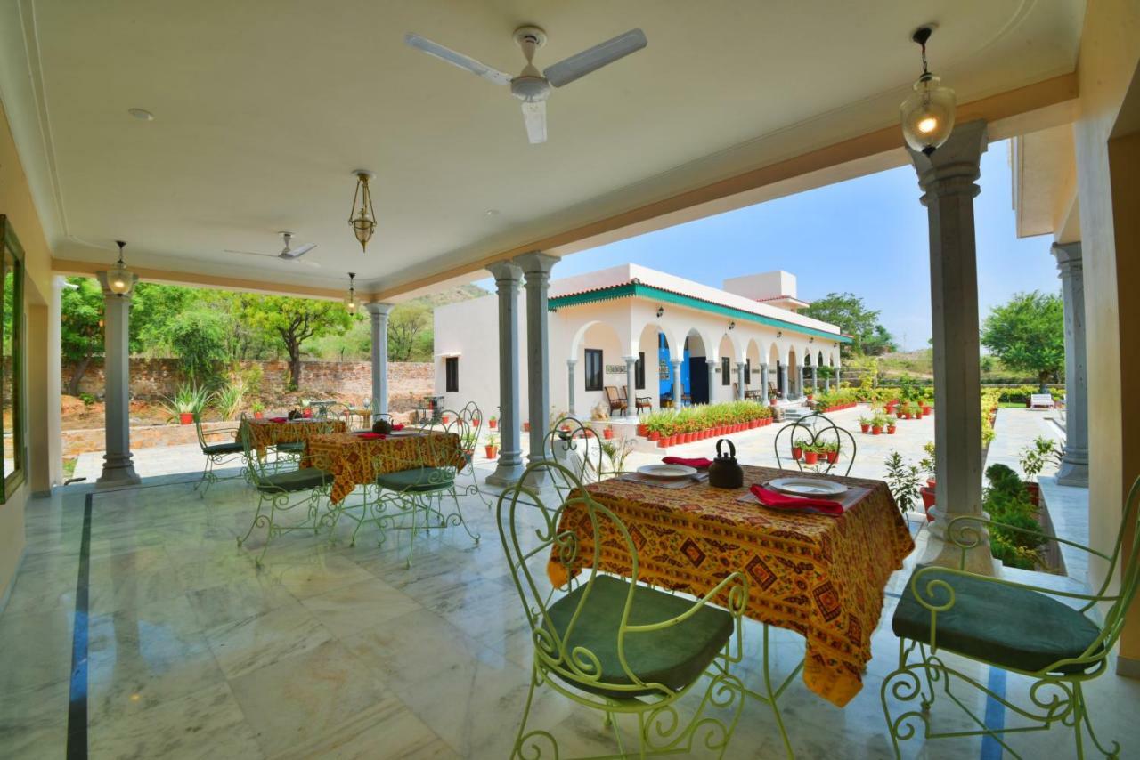 Hotel Premkunj Udaipur Exterior foto